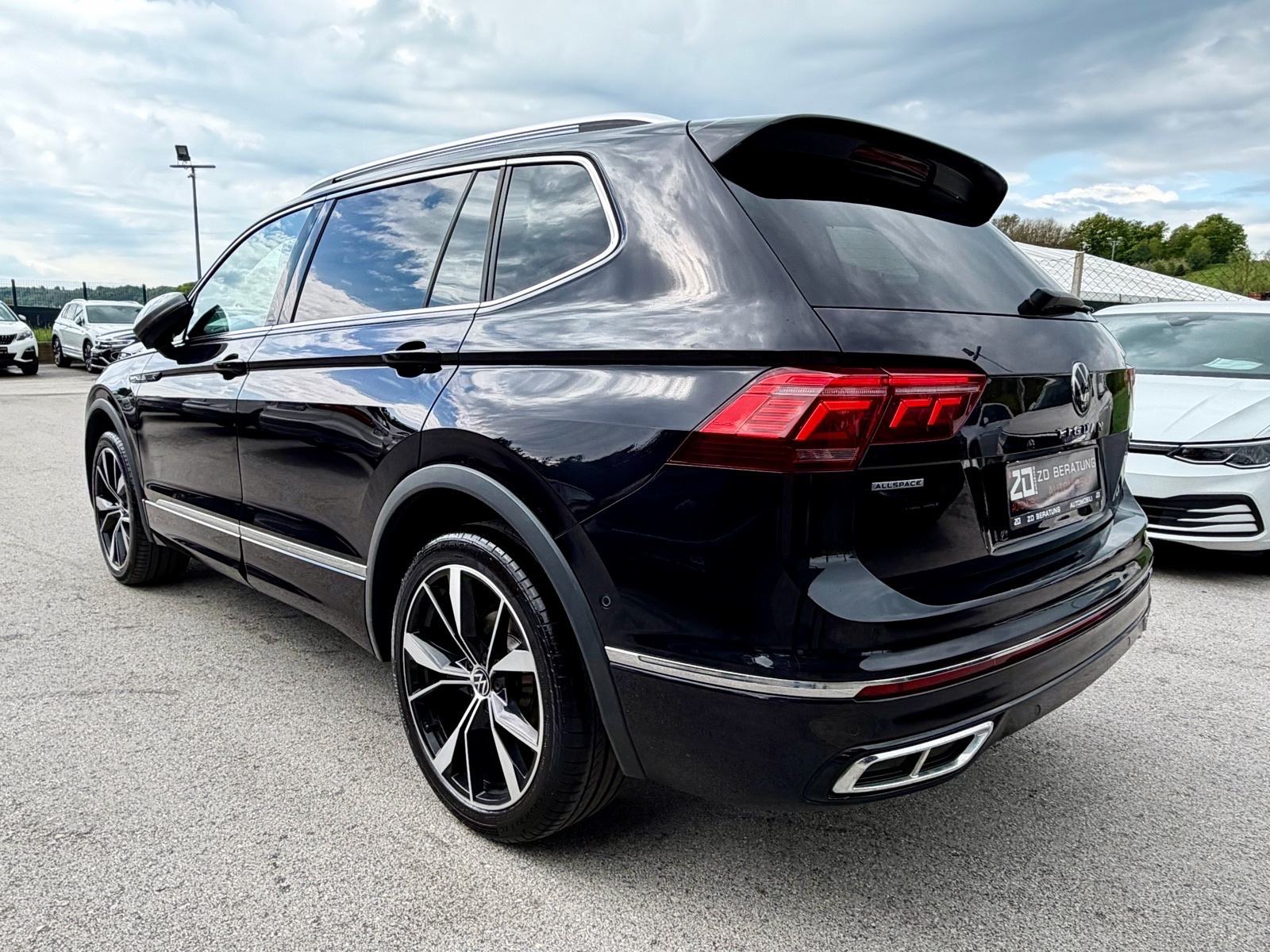 VW Tiguan Allspace 4-MOTION *3X R-Line* *147 kW* *TOP OPREMA!* Servisn, fotografija 8