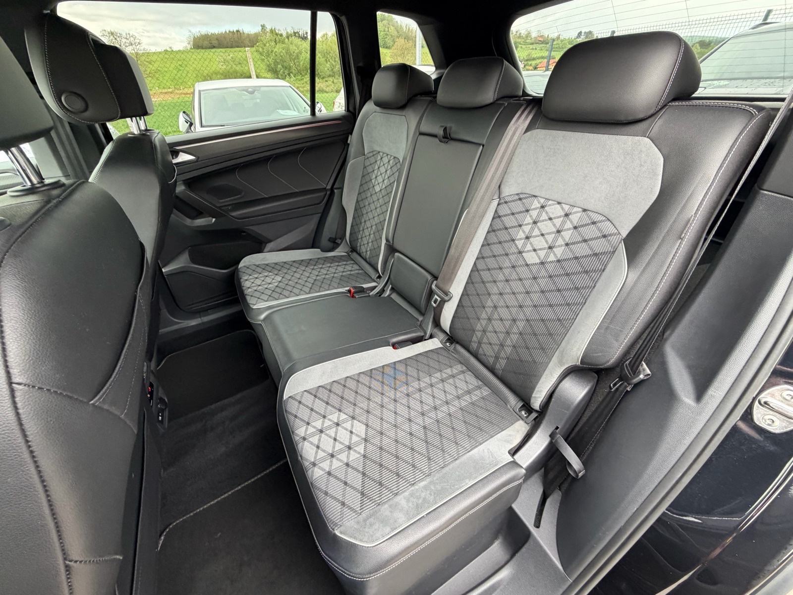 VW Tiguan Allspace 4-MOTION *3X R-Line* *147 kW* *TOP OPREMA!* Servisn, fotografija 18