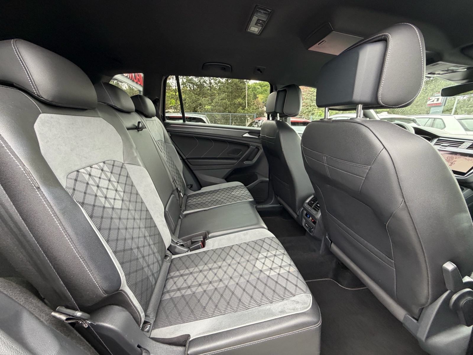 VW Tiguan Allspace 4-MOTION *3X R-Line* *147 kW* *TOP OPREMA!* Servisn, fotografija 19