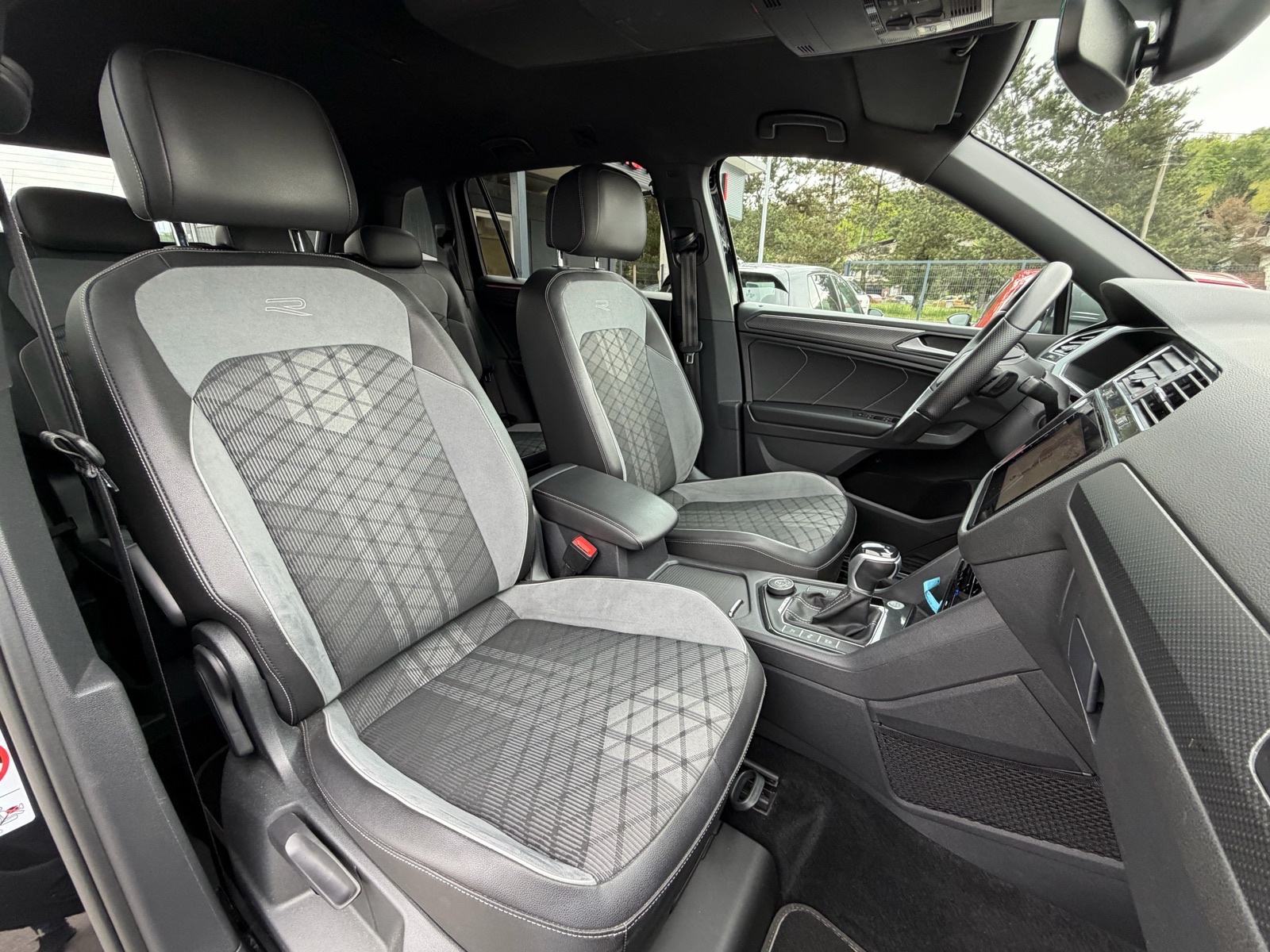 VW Tiguan Allspace 4-MOTION *3X R-Line* *147 kW* *TOP OPREMA!* Servisn, fotografija 15