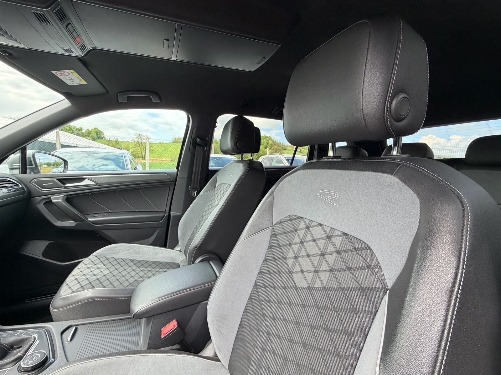 VW Tiguan Allspace 4-MOTION *3X R-Line* *147 kW* *TOP OPREMA!* Servisn, fotografija 16