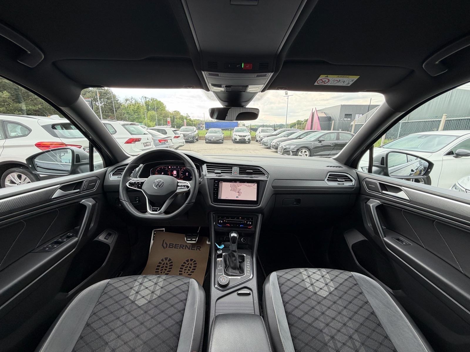 VW Tiguan Allspace 4-MOTION *3X R-Line* *147 kW* *TOP OPREMA!* Servisn, fotografija 20