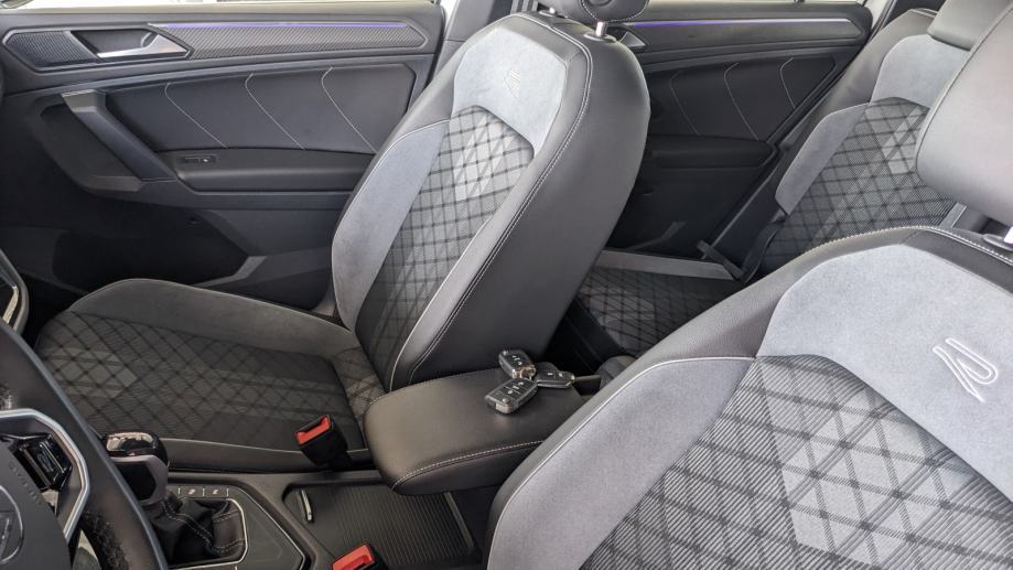 VW TIGUAN R-LINE 2.0 TDI DSG, fotografija 14