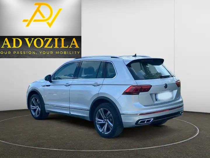 VW Tiguan200KS 4x4 R-line,Pan.Krov;Koža;Matrix€41.770do reg!, fotografija 7