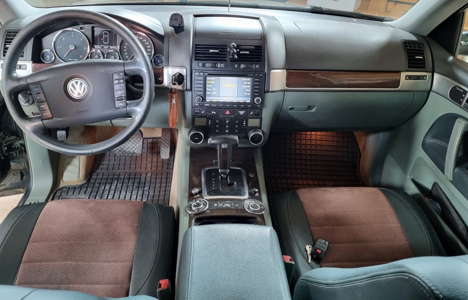 VW Touareg 2,5 R5 TDI automatik, fotografija 8