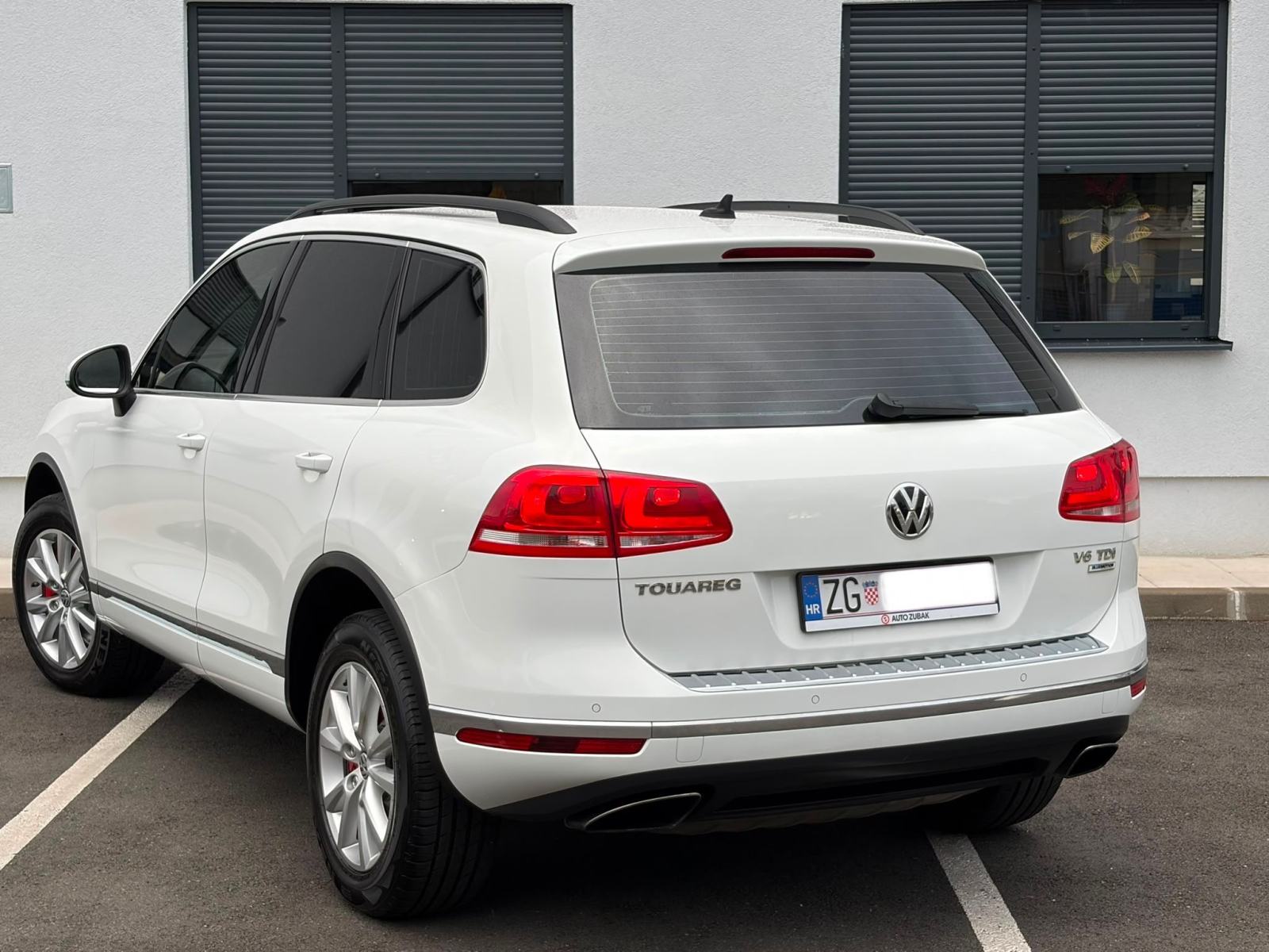 VW TOUAREG 3,0 TDI 4x4 • KAO NOVI, FULL OPREMA, AUTOMATIC • REDIZAJN •, fotografija 4