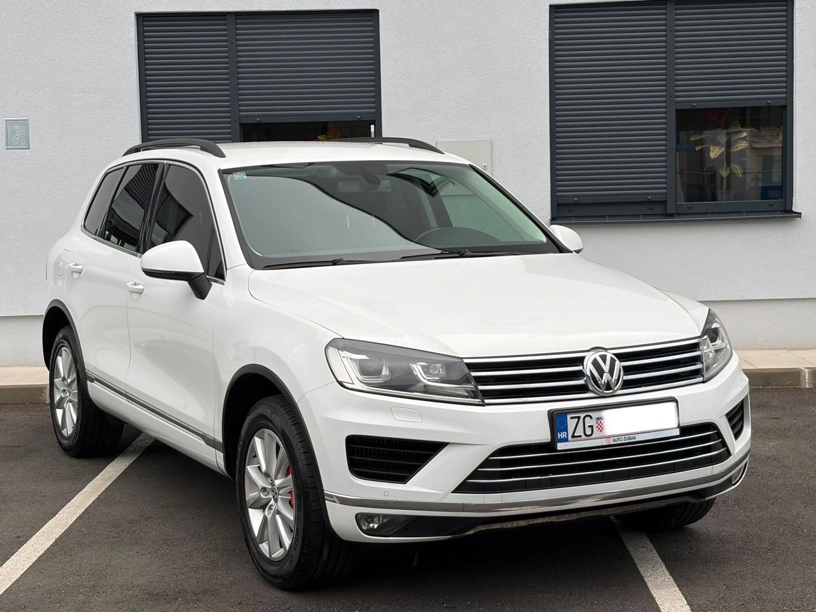 VW TOUAREG 3,0 TDI 4x4 • KAO NOVI, FULL OPREMA, AUTOMATIC • REDIZAJN •, fotografija 3