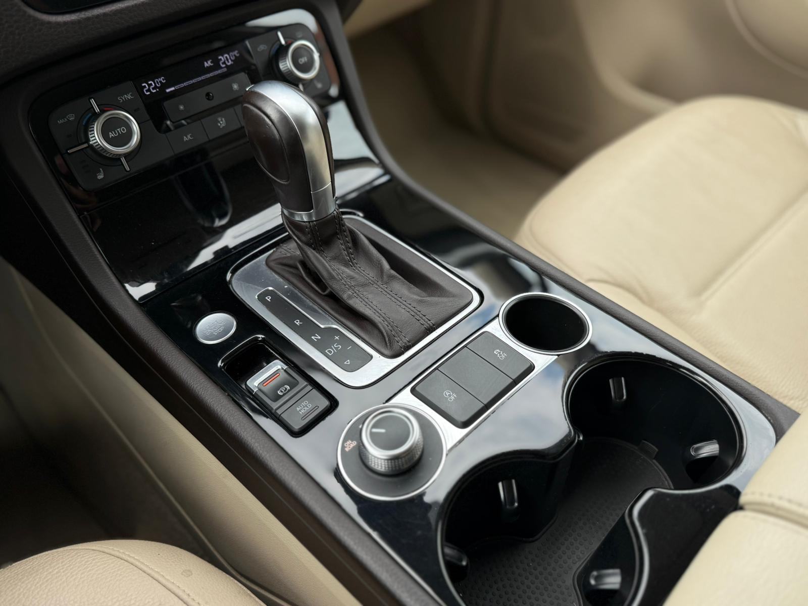 VW TOUAREG 3.0 TDI - V6 - 2018 GOD - AUTOMATIK, fotografija 20