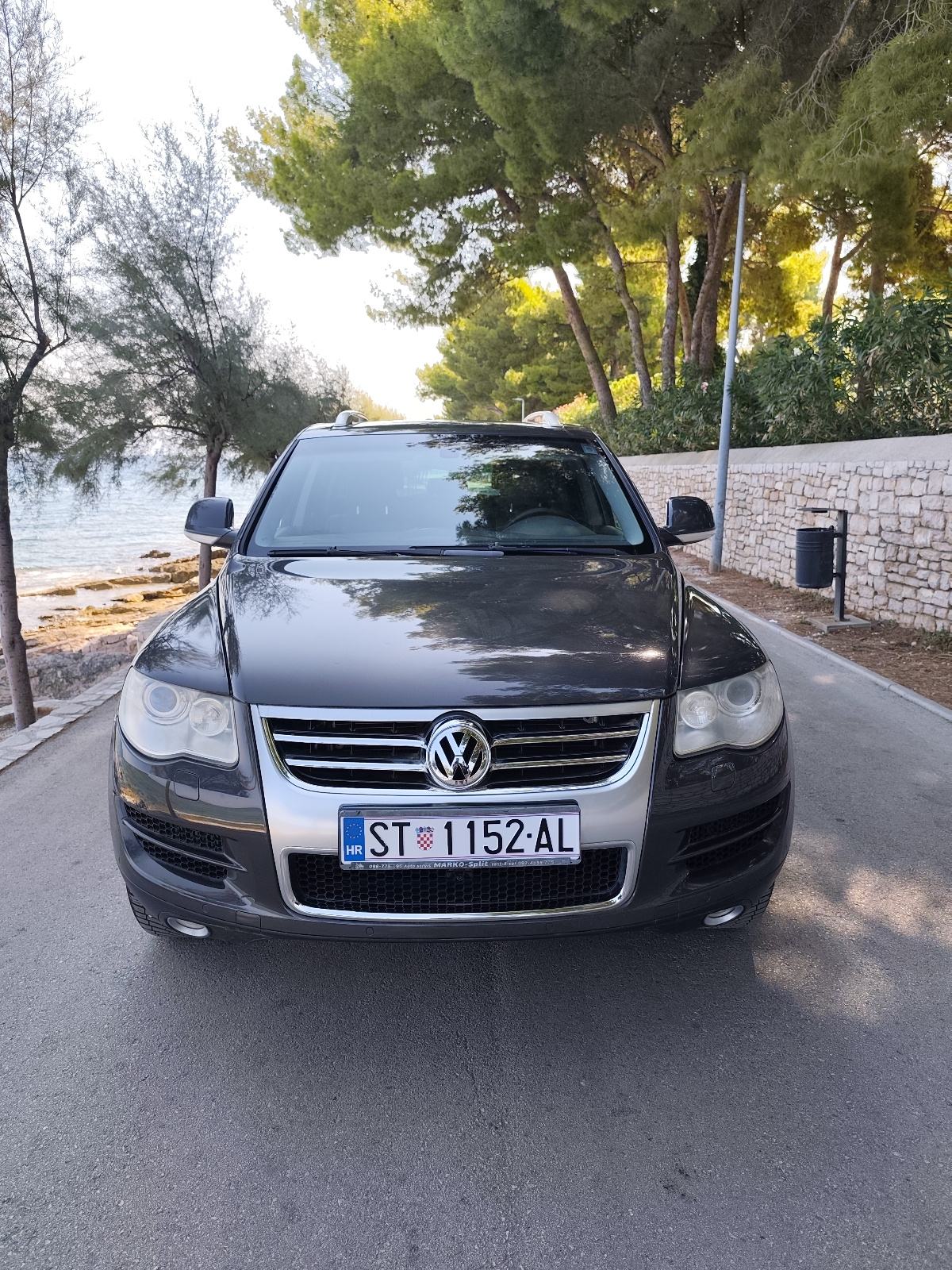 VW Touareg 3,0 V6 TDI automatik, vrhunski očuvan, fotografija 2