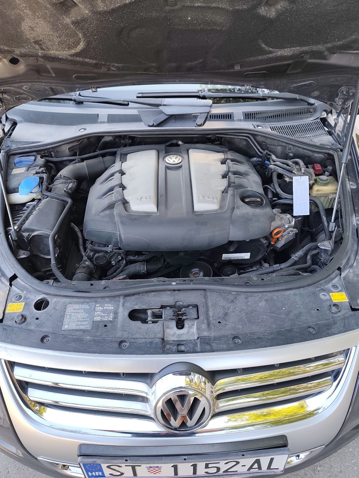 VW Touareg 3,0 V6 TDI automatik, vrhunski očuvan, fotografija 9
