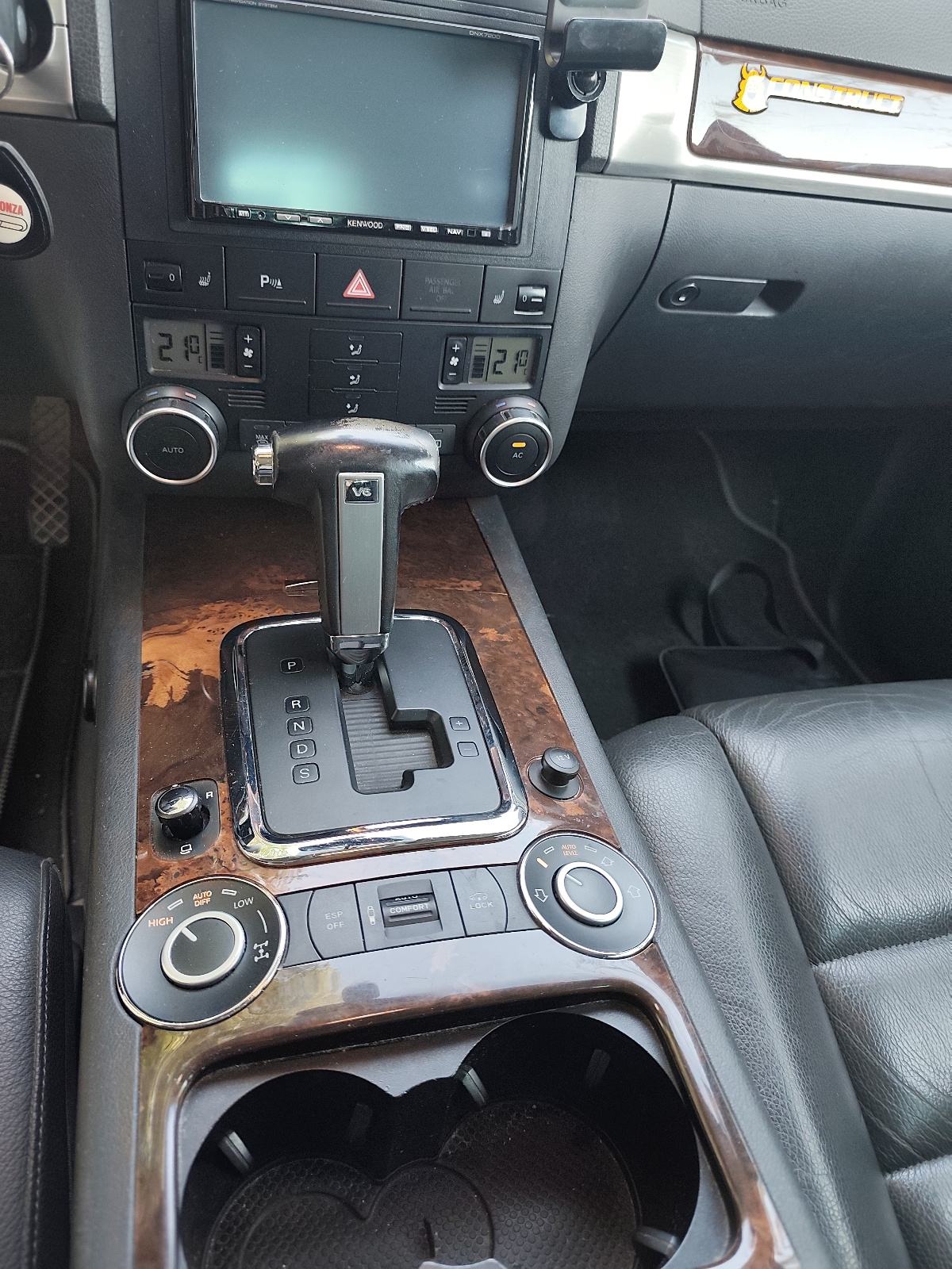 VW Touareg 3,0 V6 TDI automatik, vrhunski očuvan, fotografija 11