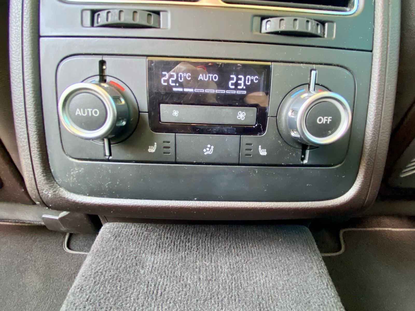 VW Touareg 3,0 V6 TDI R line, fotografija 13