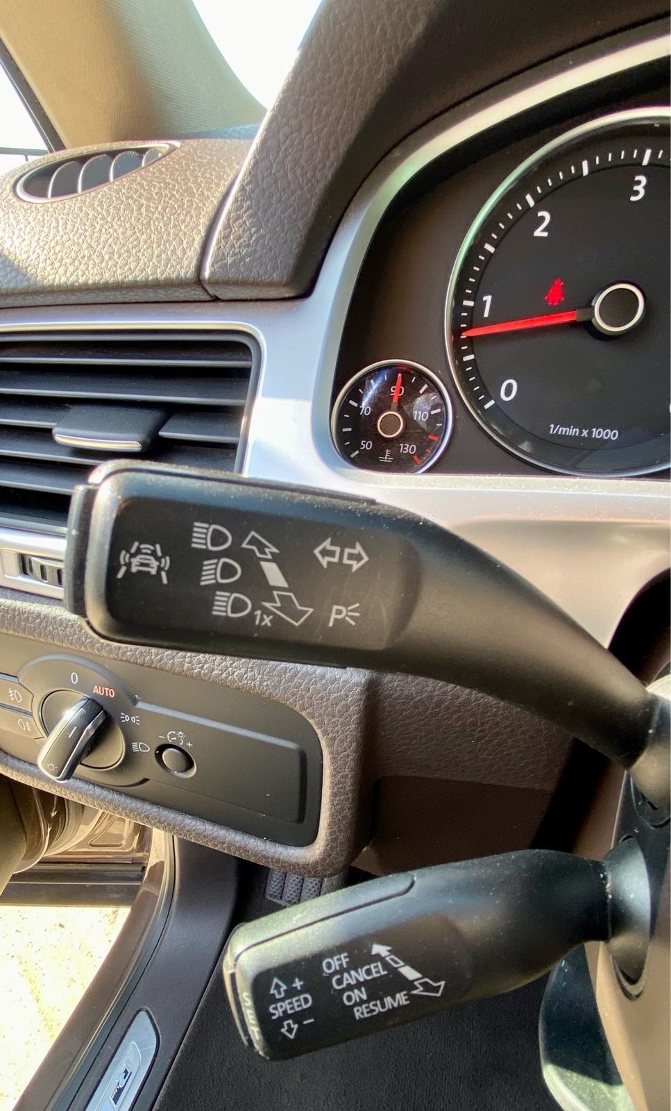 VW Touareg 3,0 V6 TDI R line, fotografija 14