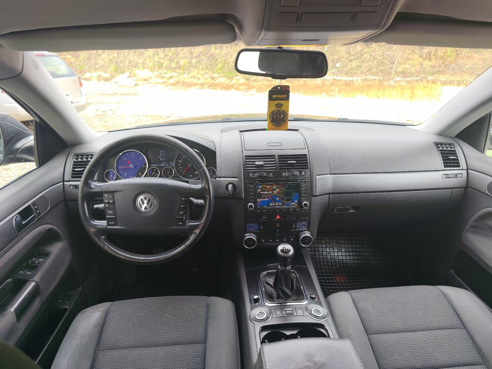 VW Touareg 3,0 V6 TDI RUČNI MJENJAČ Zracni ovjes 260tkm HR auto, fotografija 2