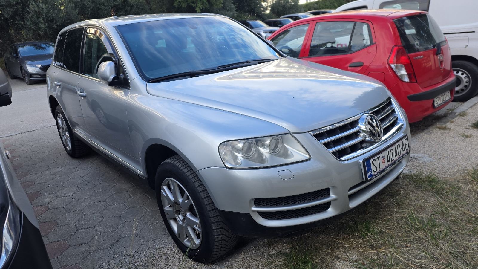 VW Touareg 3,2 VR6 automatik, benzin, registriran 12/26, zračni ovjes, pogled izvana - slika 1