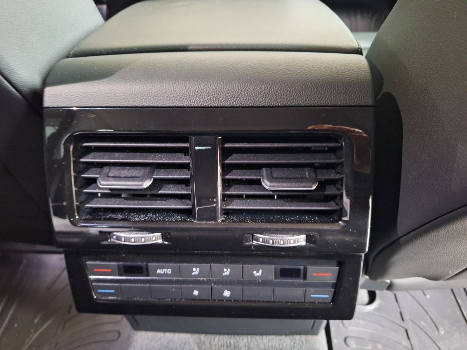 VW Touareg V6 TDI BMT 210kw, fotografija 5