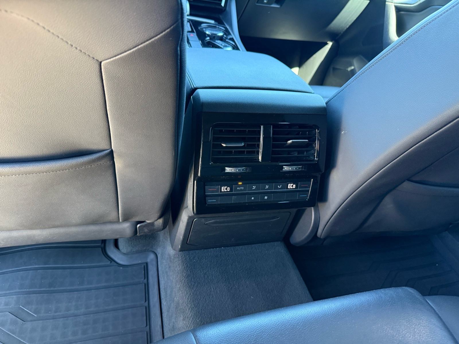 VW Touareg V6 R Line TDI BMT automatik, fotografija 6