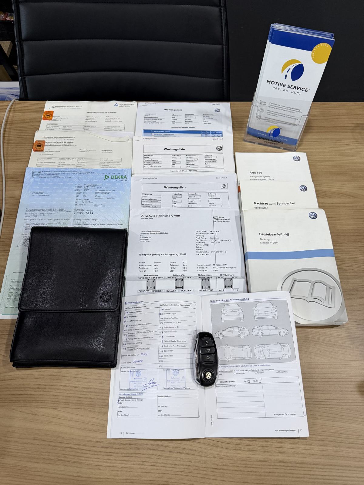 VW Touareg V6 TDI BMT -POTVRDA KM/JAMSTVO-BI XENON-NAVI-LED-NOVI MOD., fotografija 12