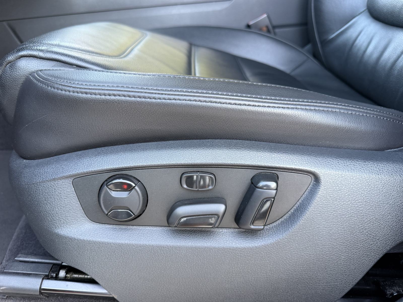 VW Touareg V6 TDI BMT -POTVRDA KM/JAMSTVO-BI XENON-NAVI-LED-NOVI MOD., fotografija 16