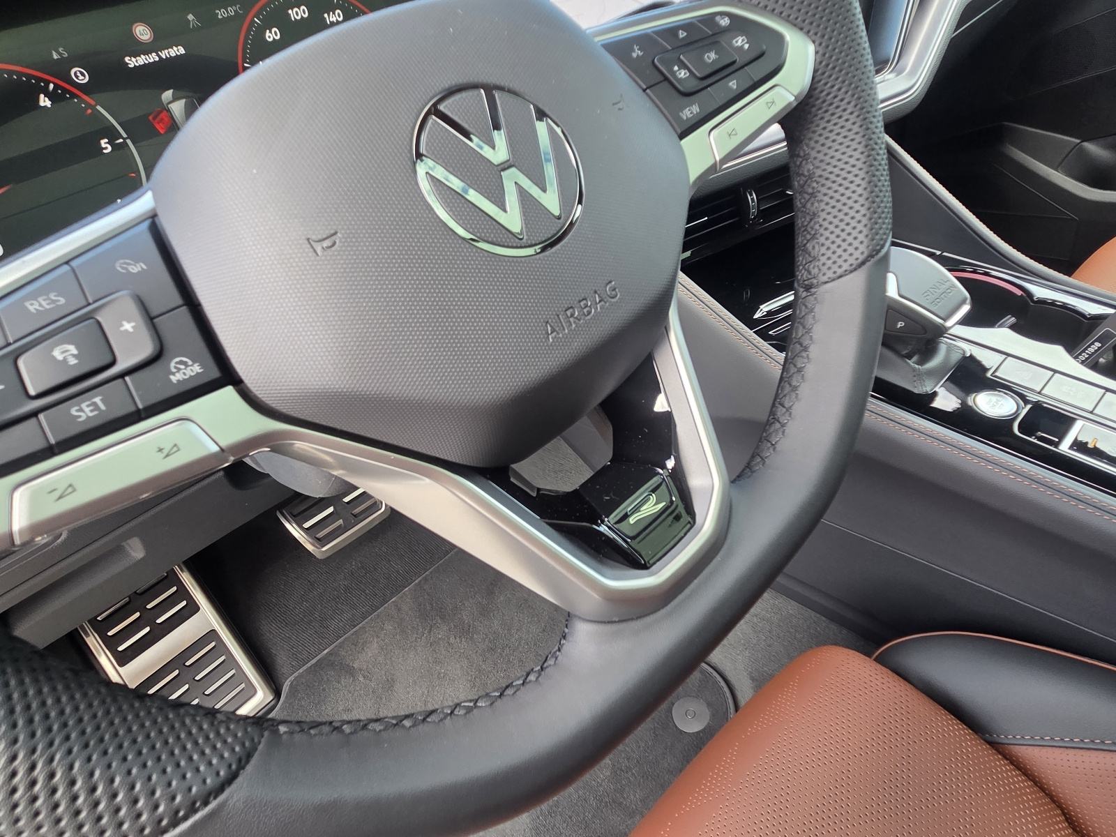 VW Touareg V6 TDI R-LINE FINAL EDITION 4MOTION --2026.g.9km-Novo-, fotografija 13