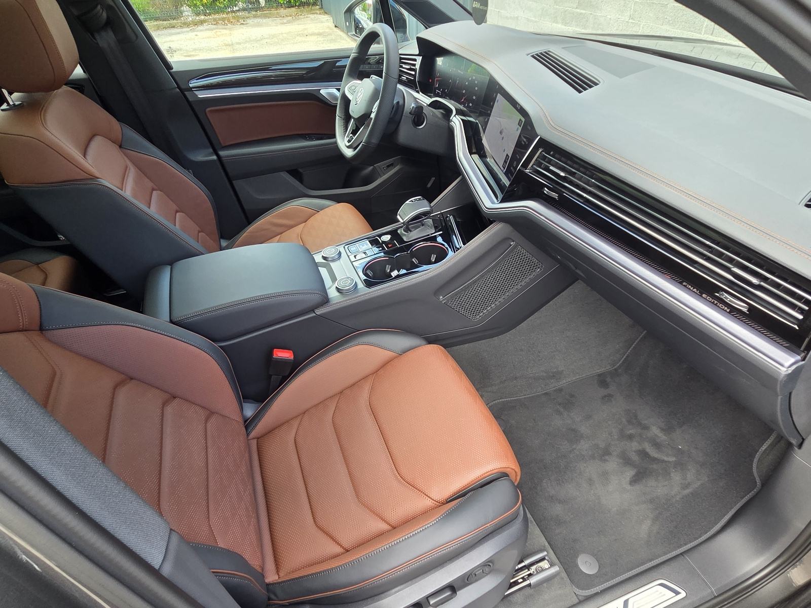VW Touareg V6 TDI R-LINE FINAL EDITION 4MOTION --2026.g.9km-Novo-, fotografija 16