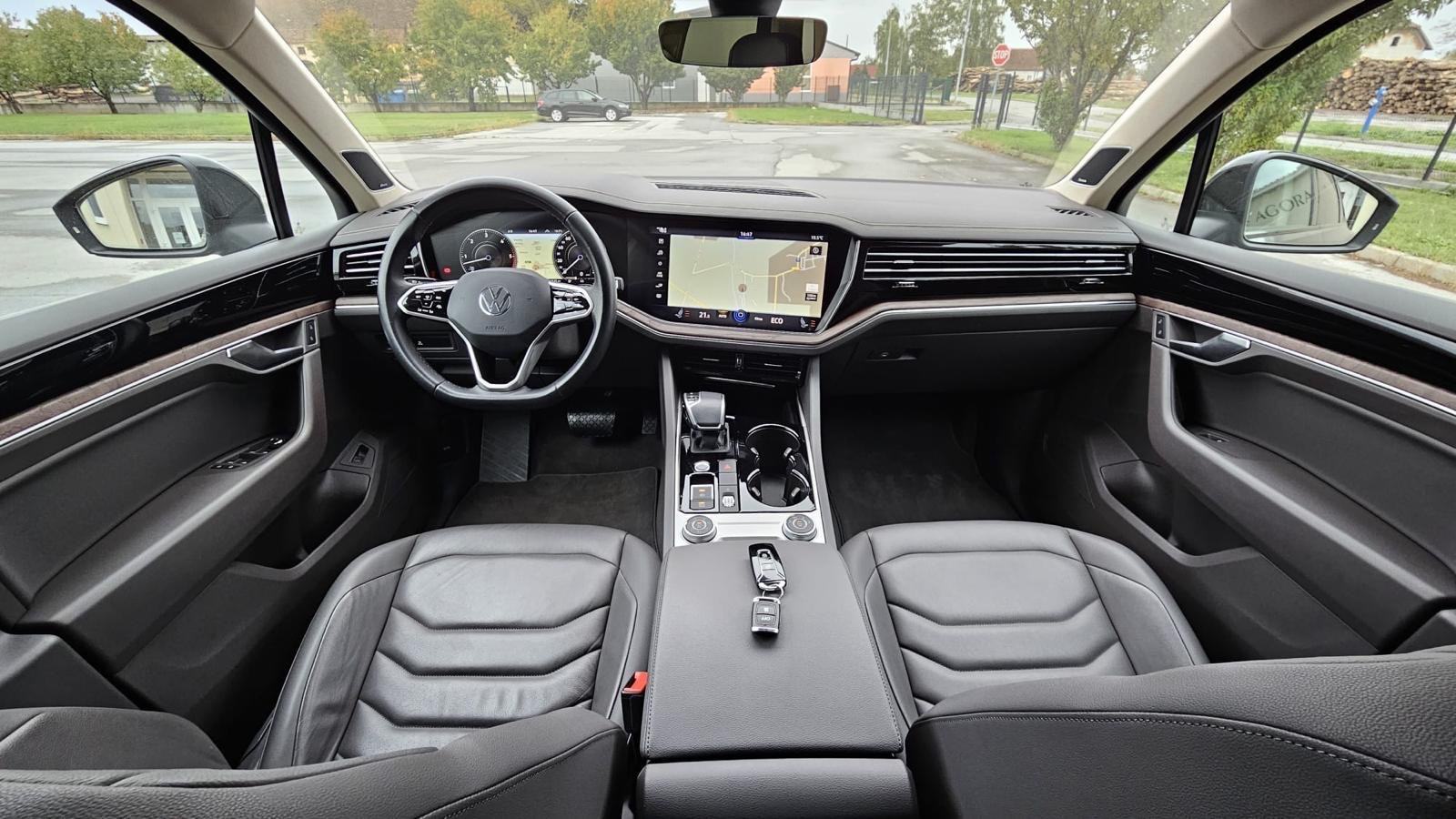 VW Touareg V6 TDI # Rline # Facelift # DyNaudio # Matrix # Radari, fotografija 9