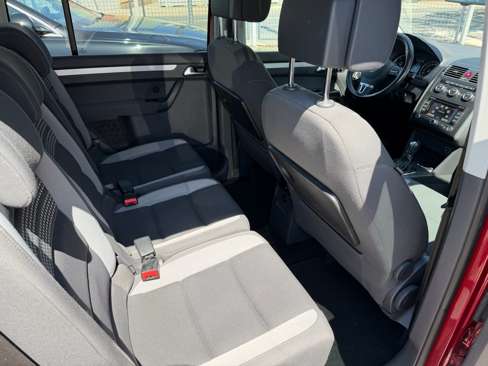 VW Touran 1,6 TDI DSG*LIFE*KAO NOV!!*, fotografija 13