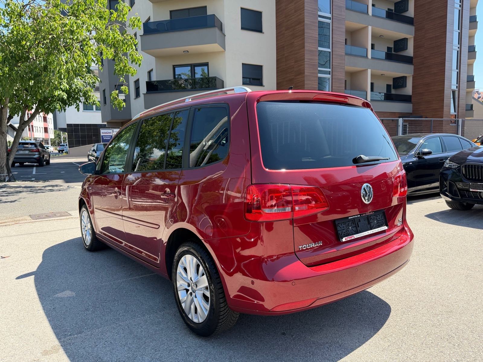 VW Touran 1,6 TDI DSG*LIFE*KAO NOV!!*, fotografija 7