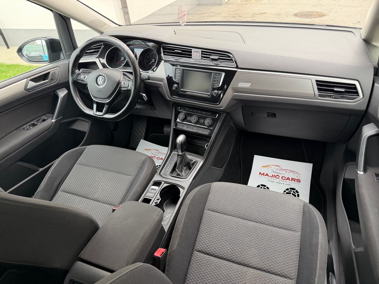 VW Touran 1,6 TDI DSG, 7 sjedala, fotografija 8