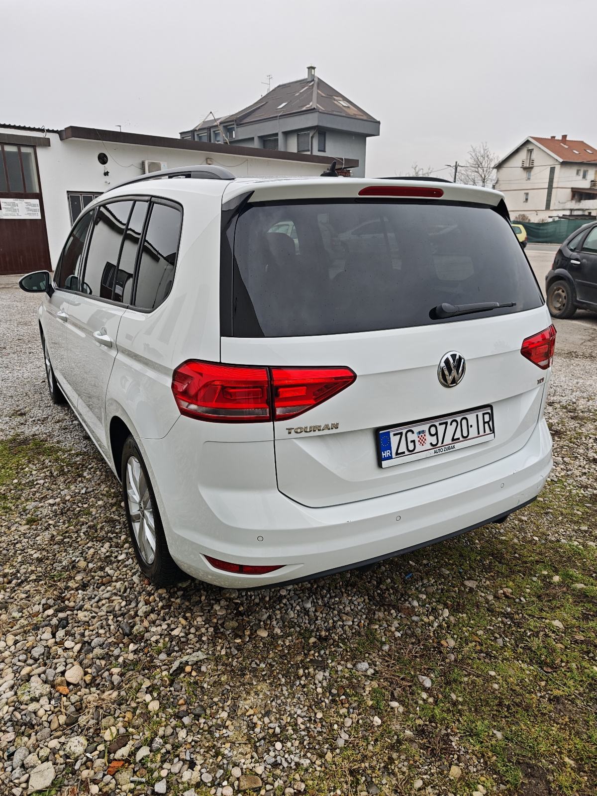 VW Touran 1,6 TDI 85 kw DSG automatik, fotografija 4