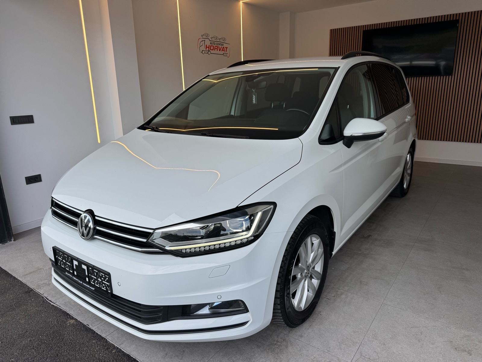 VW Touran 1,6 TDI BMT DSG Highline 2016.; Navi; Xenon+LED; Kamera;, fotografija 2