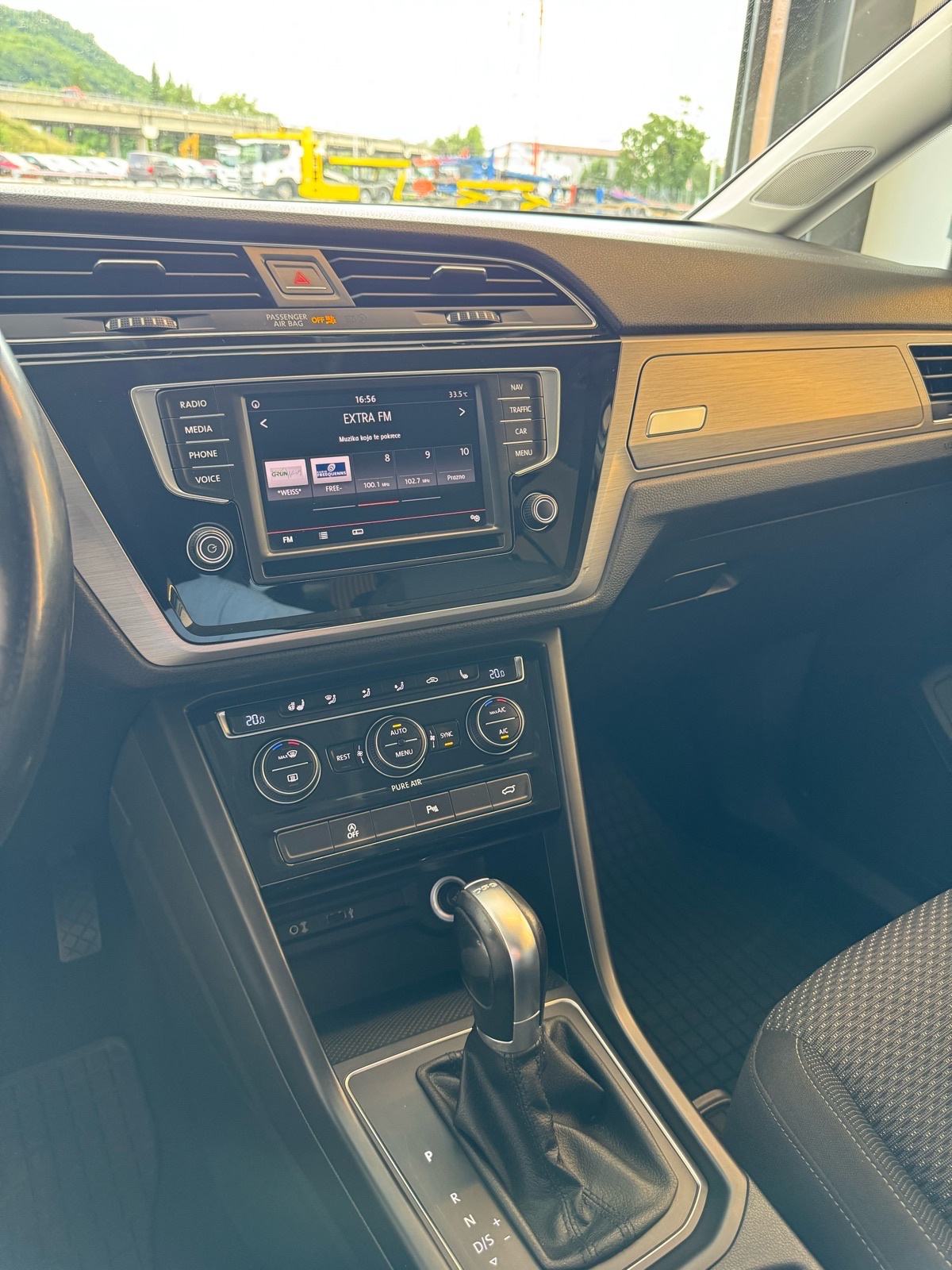 VW Touran 1,6 TDI BMT DSG Highline 2016.; Navi; Xenon+LED; Kamera;, fotografija 11