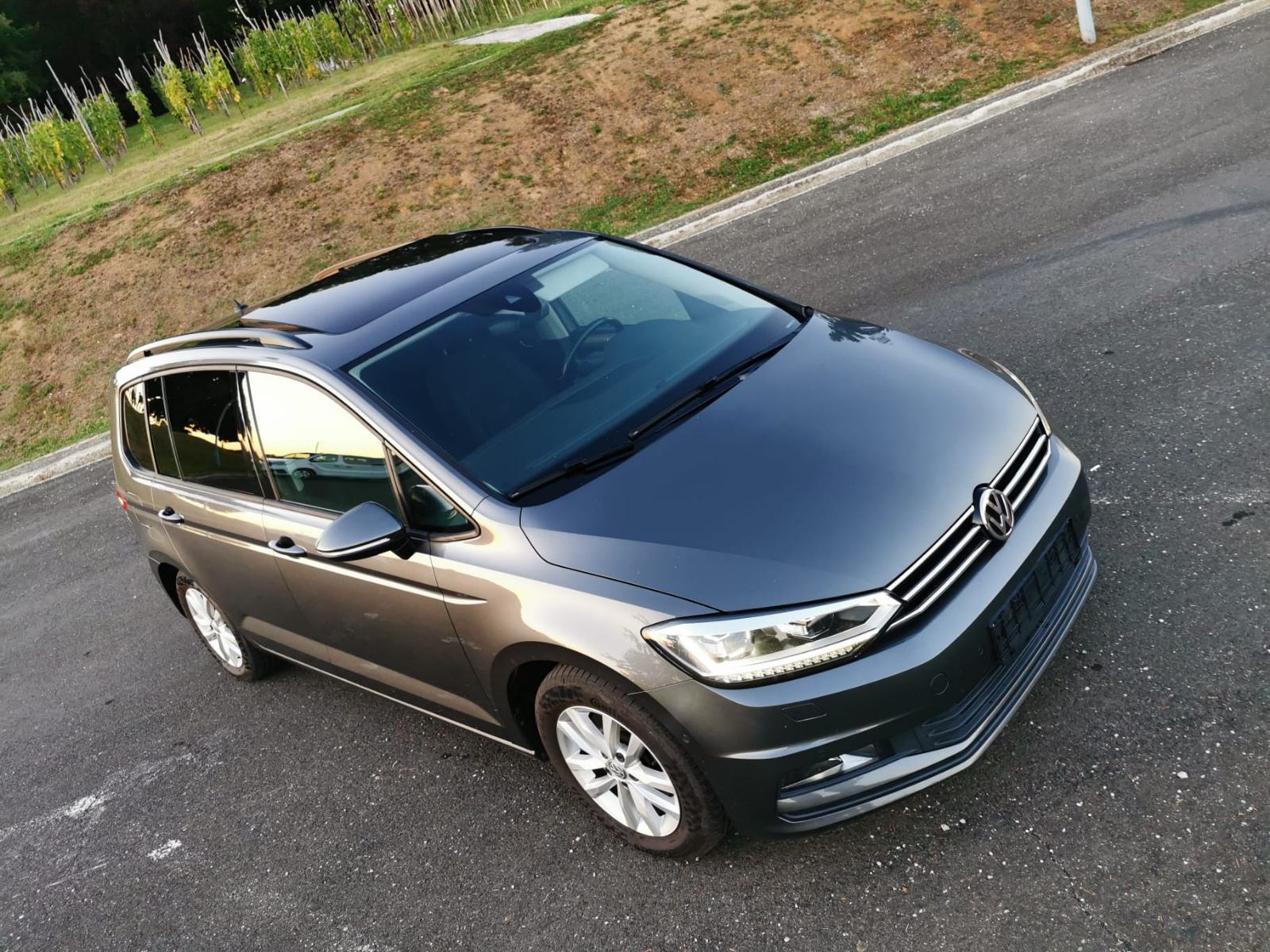 VW Touran 1,6 TDI BMT DSG *PANORAMA*, fotografija 2
