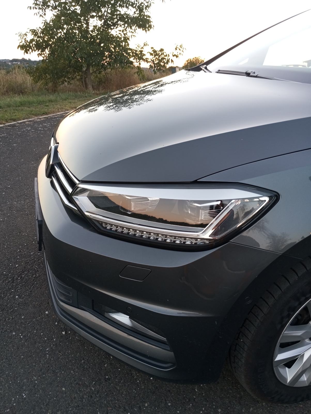VW Touran 1,6 TDI BMT DSG *PANORAMA*, fotografija 12