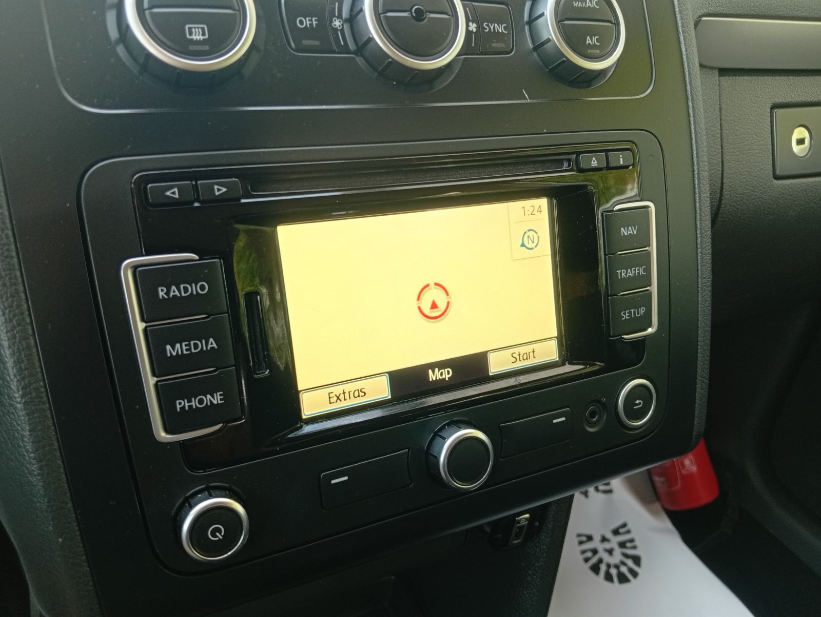 VW Touran 1,6 TDI BMT mod.2017 - 7SJEDALA/ KLIMA/ ALU/ NAVI/ 158 TKM, fotografija 16