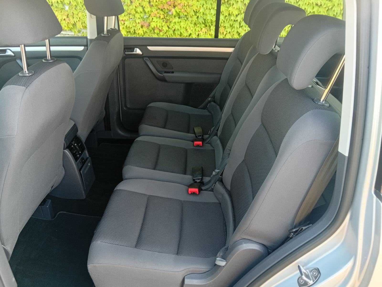 VW Touran 1,6 TDI BMT mod.2017 - 7SJEDALA/ KLIMA/ ALU/ NAVI/ 158 TKM, fotografija 10