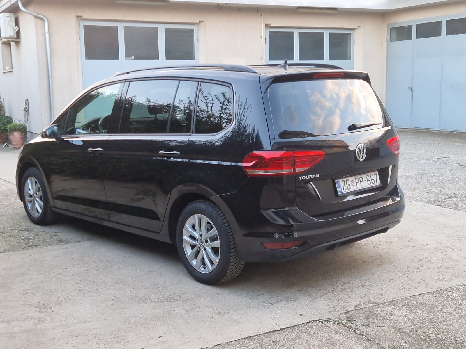 VW Touran 1,6 TDI Blumotion, fotografija 15