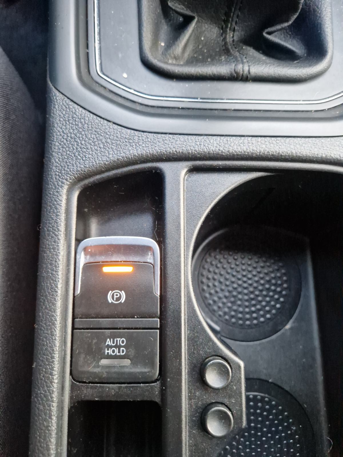 VW Touran 1,6 TDI Blumotion, fotografija 12