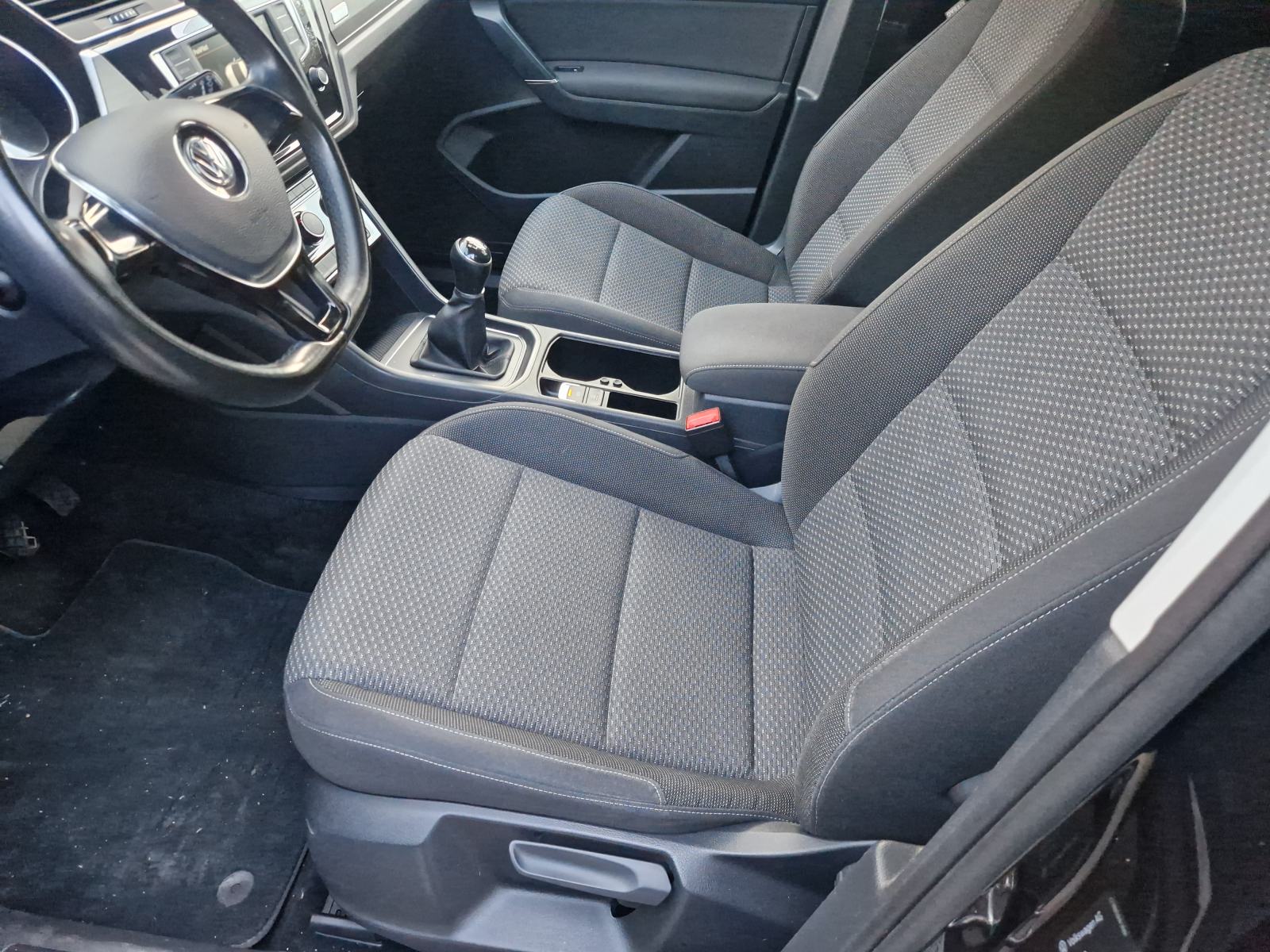 VW Touran 1,6 TDI Blumotion, fotografija 14