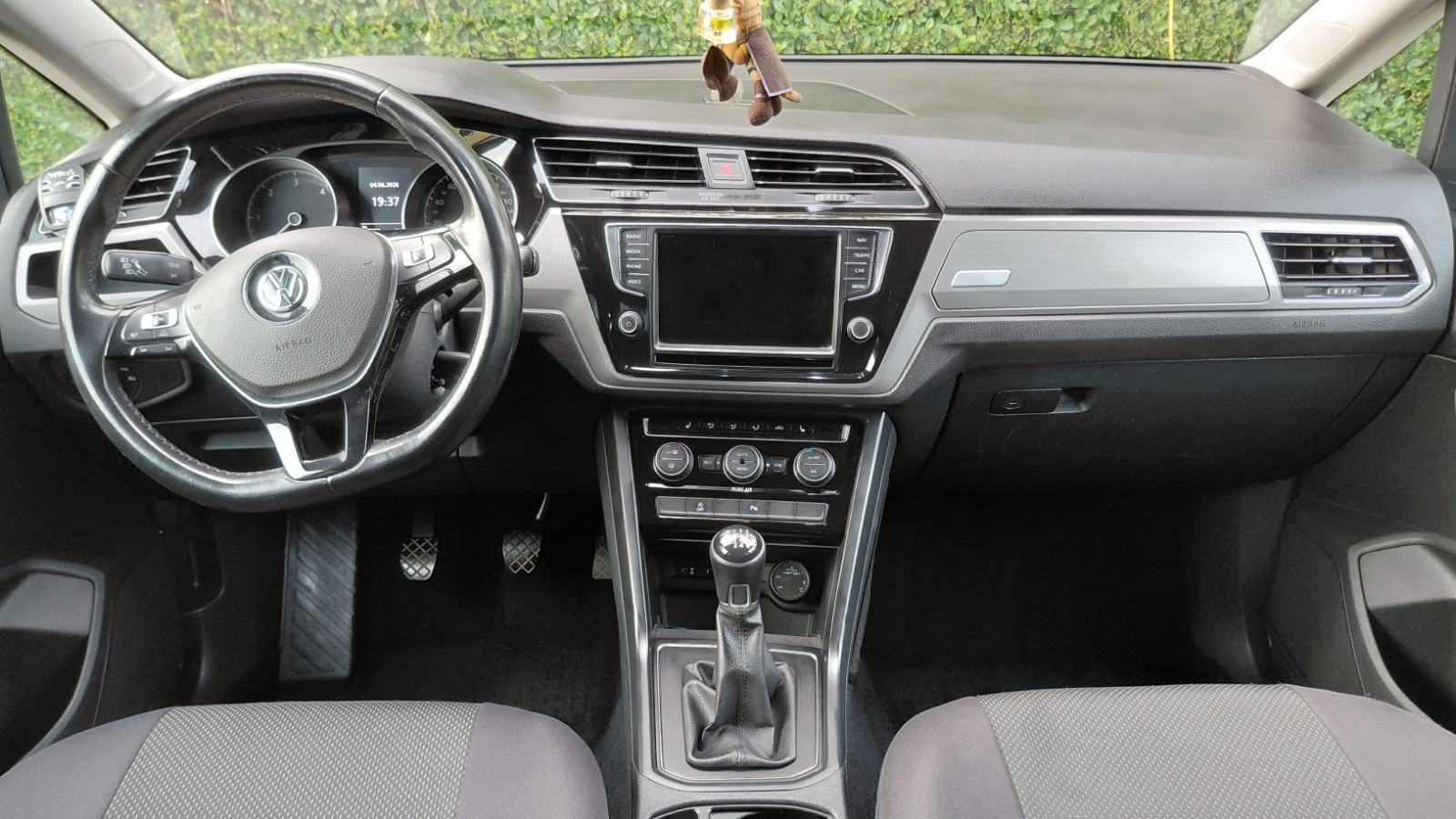 VW Touran 1,6 TDI BMT, fotografija 10