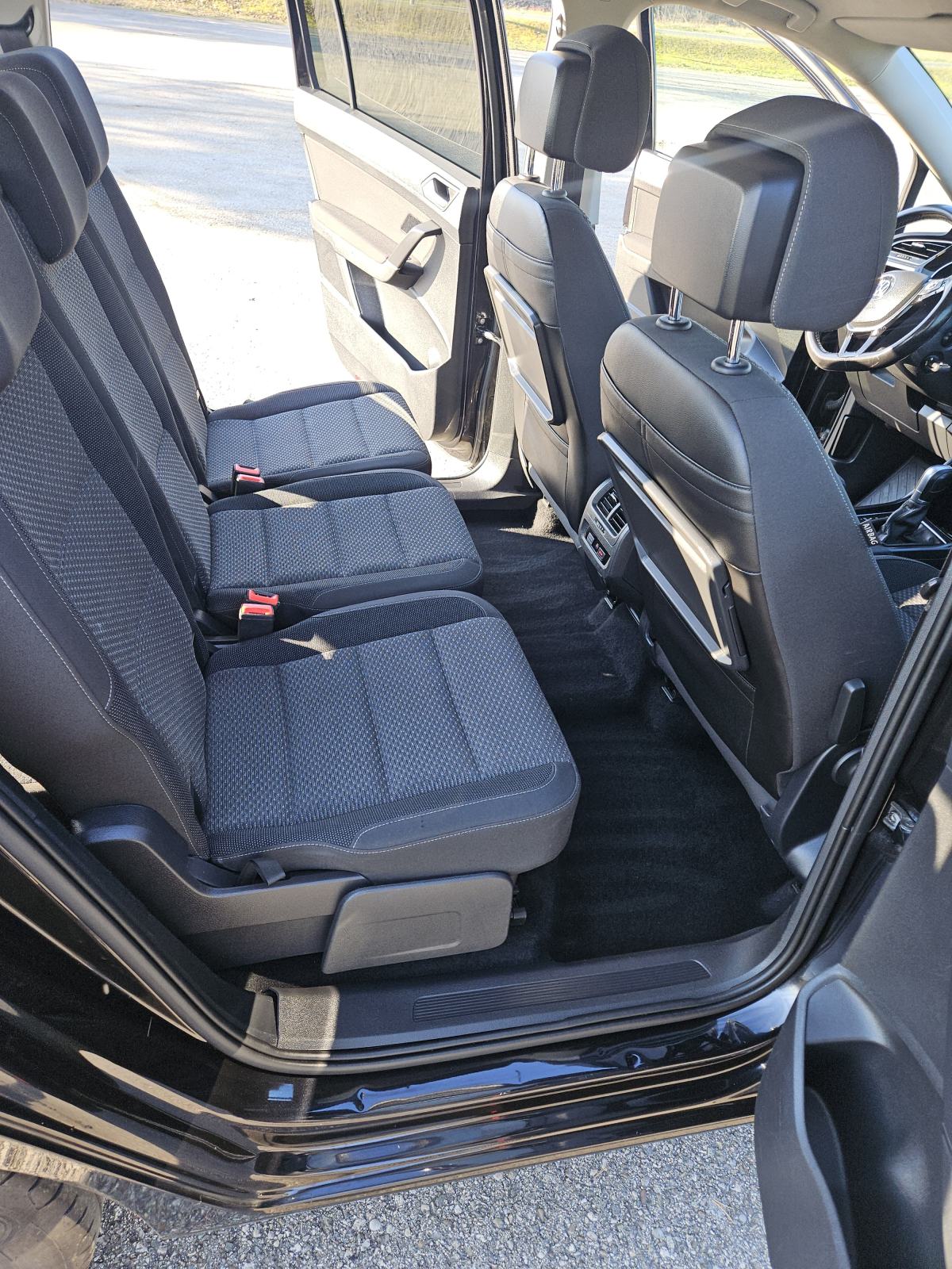 VW Touran 1,6 TDI DSG 7 sjedala PRILIKA, fotografija 9
