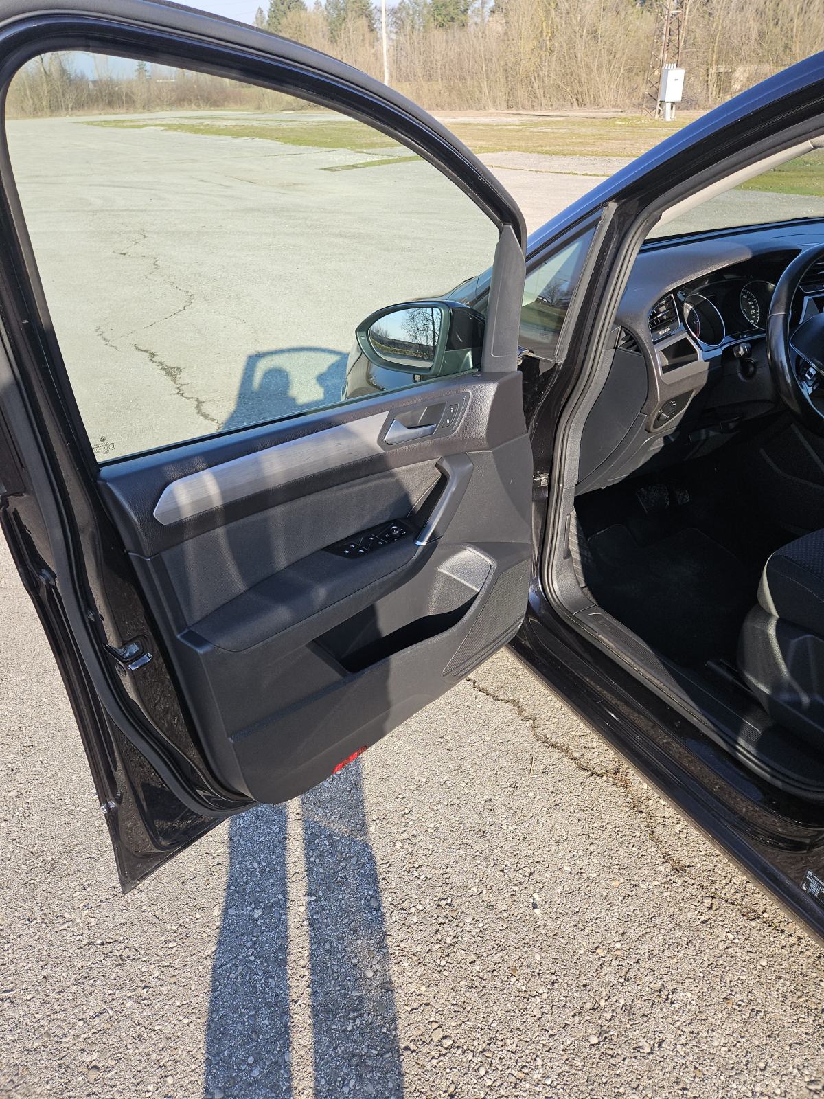 VW Touran 1,6 TDI DSG 7 sjedala PRILIKA, fotografija 6