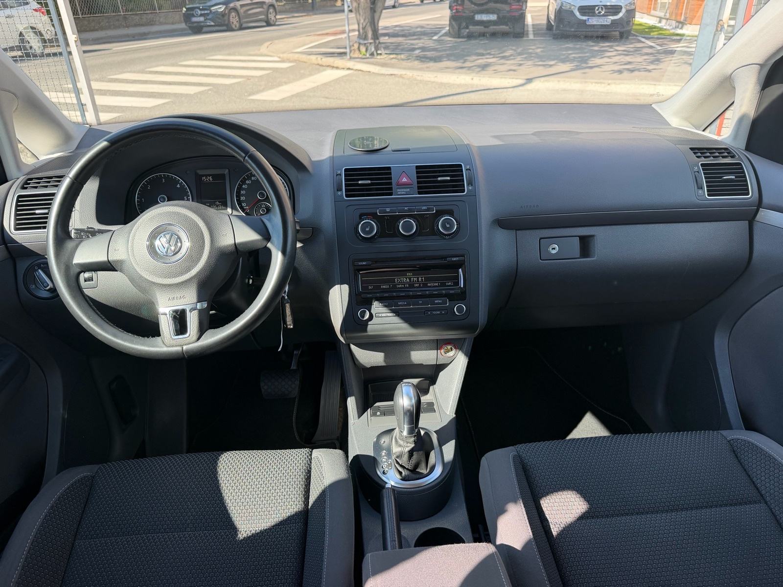 VW Touran 1,6 TDI DSG COMFORTLINE, fotografija 9