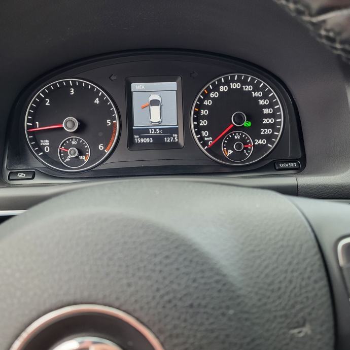 VW Touran 1,6 TDI DSG, fotografija 9