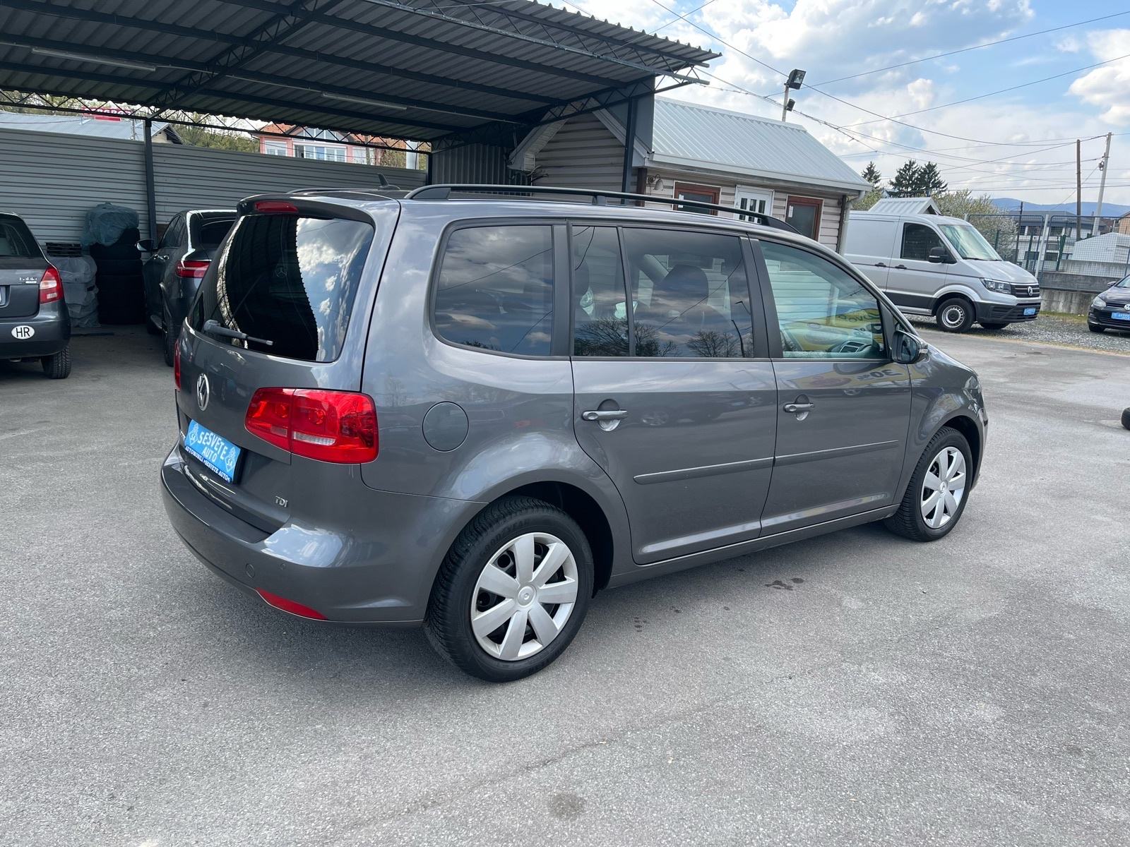 VW Touran 1,6 TDI 7 SJEDALA !!, fotografija 5