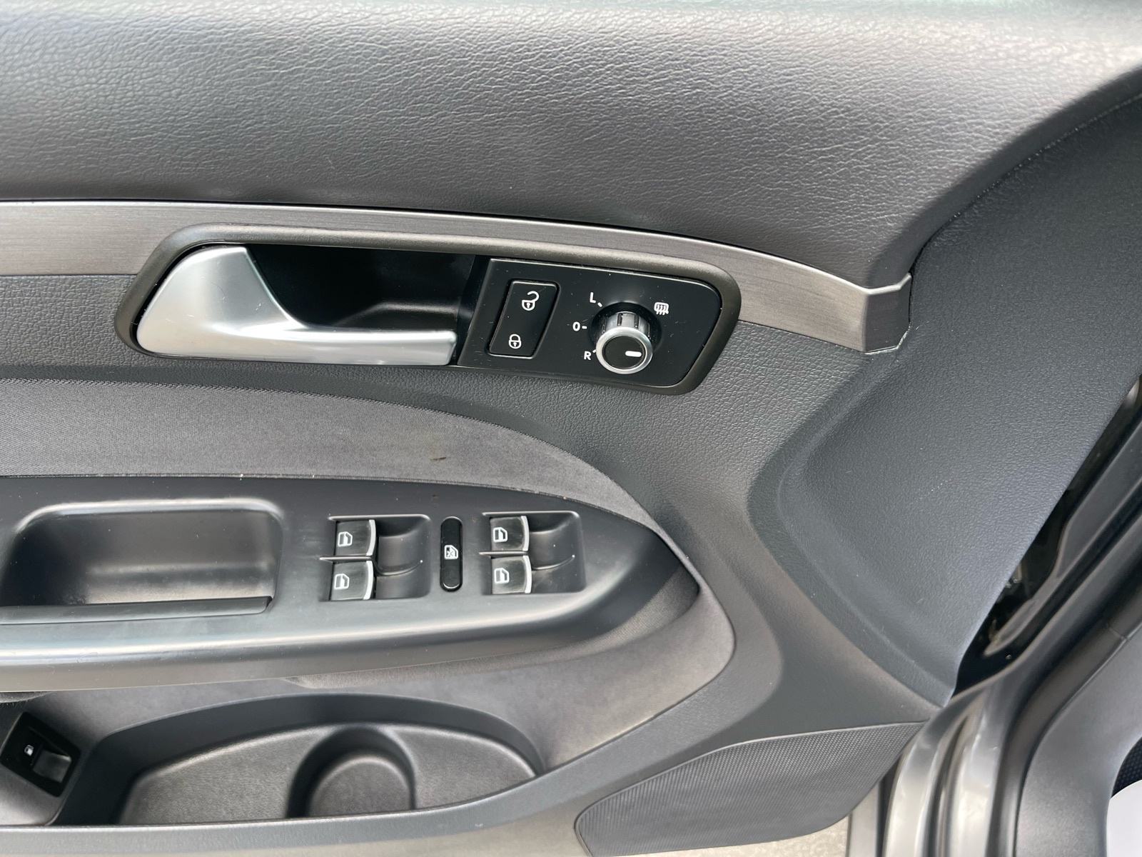 VW Touran 1,6 TDI 7 SJEDALA !!, fotografija 8