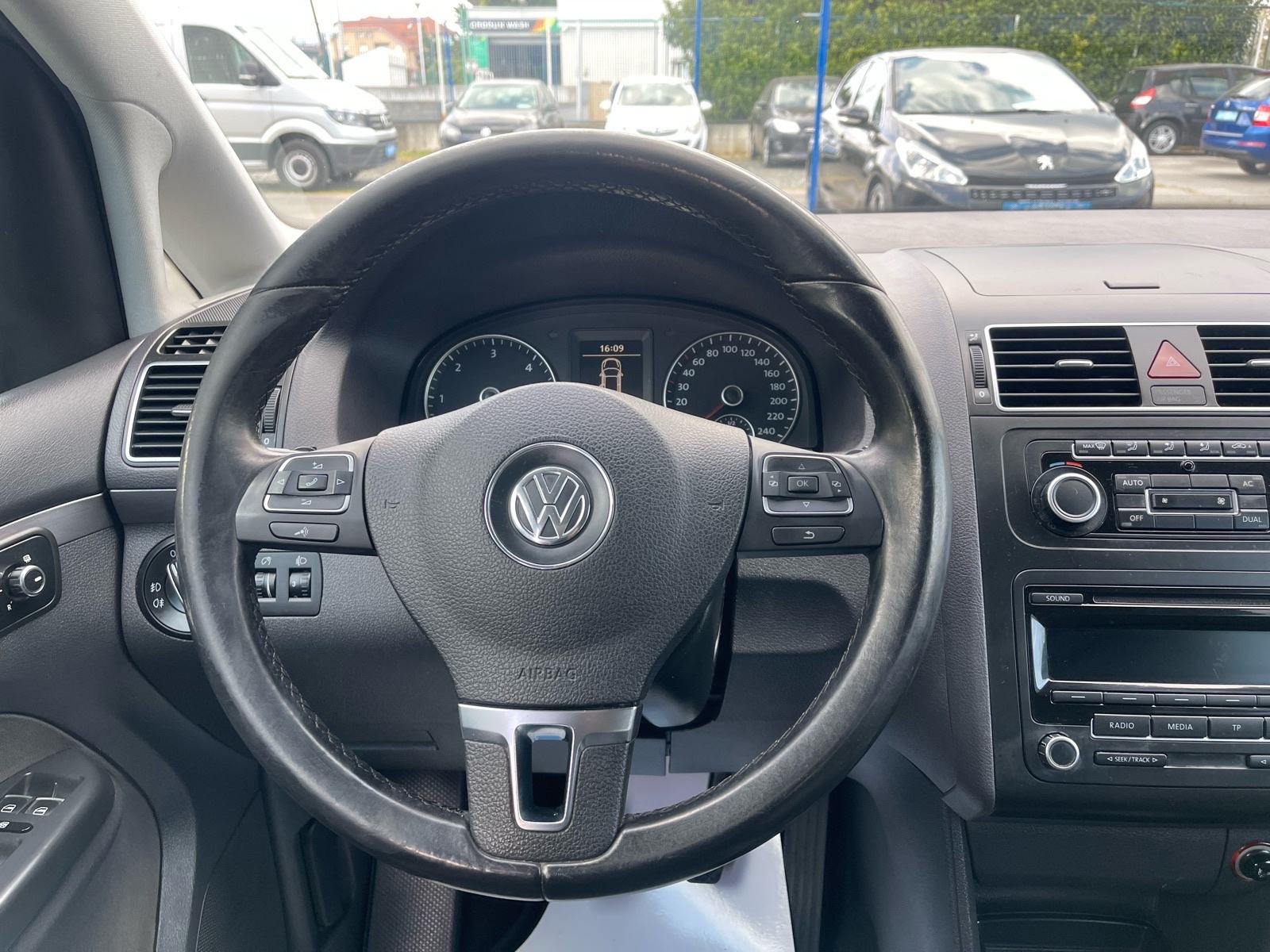VW Touran 1,6 TDI 7 SJEDALA !!, fotografija 10