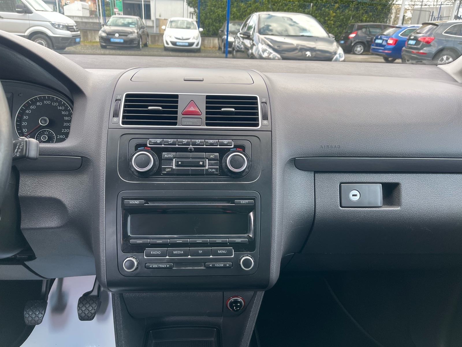 VW Touran 1,6 TDI 7 SJEDALA !!, fotografija 11