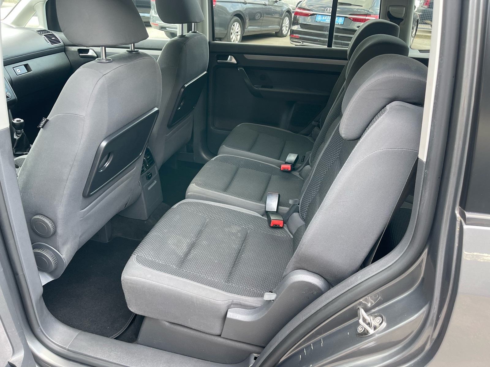 VW Touran 1,6 TDI 7 SJEDALA !!, fotografija 13