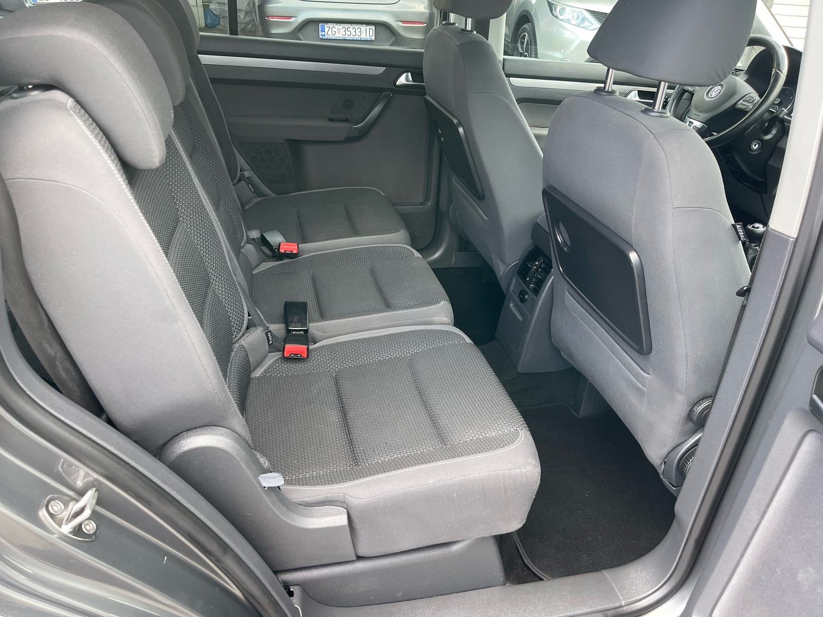VW Touran 1,6 TDI 7 SJEDALA !!, fotografija 16